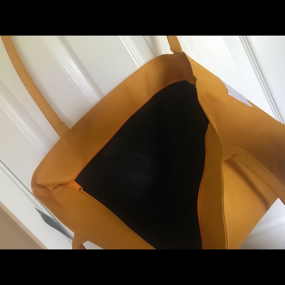 GIANT tote with zipper “Puerta Villarta”travel bag with zipper. - Picture 6 of 6